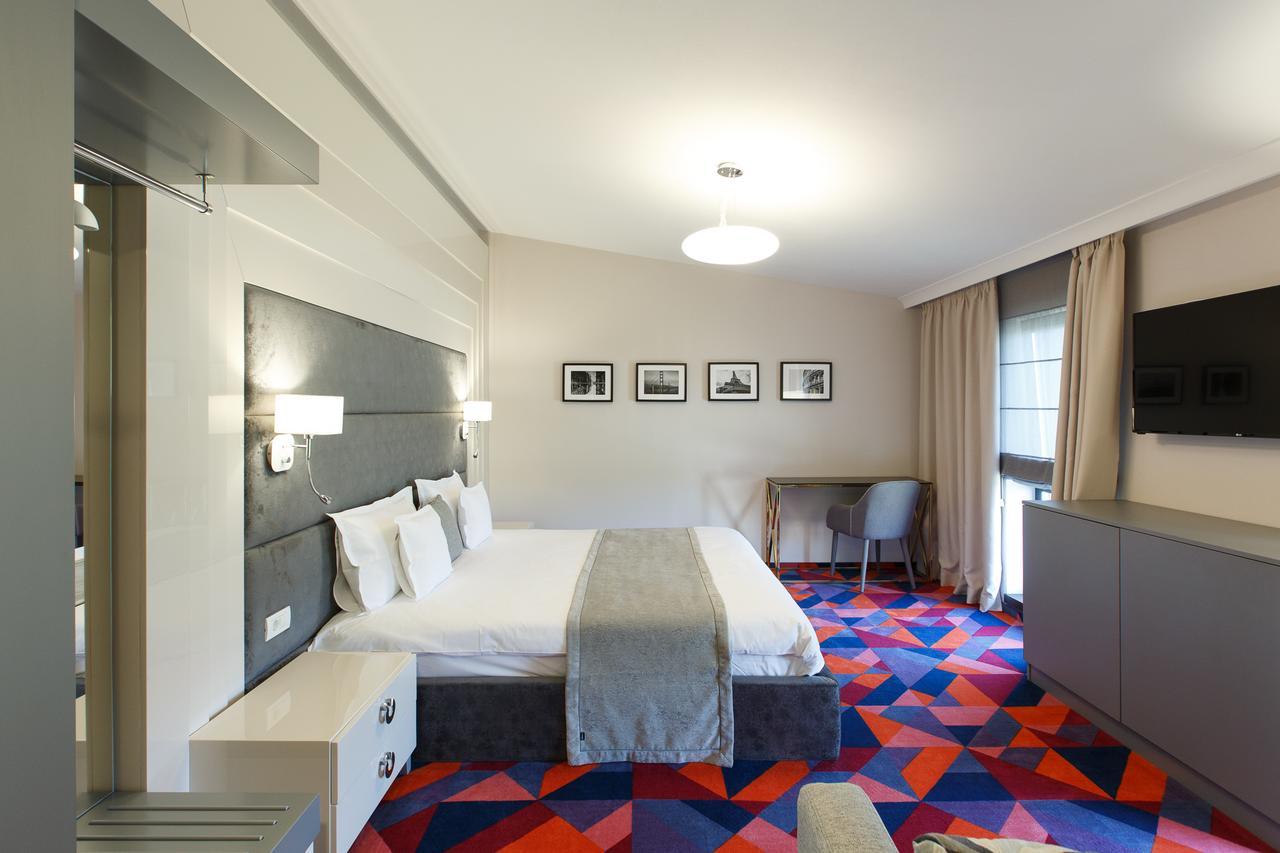 Hotel Element Alba Iulia Esterno foto