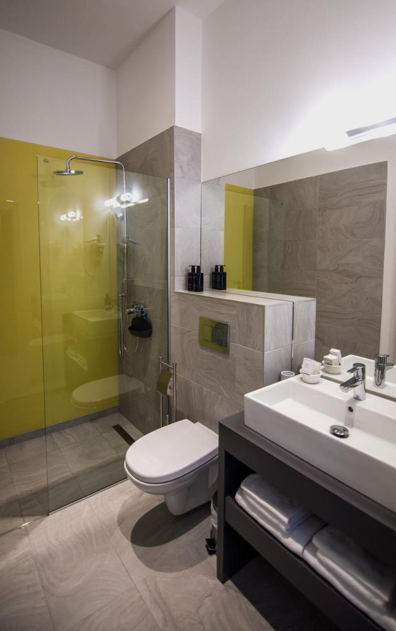 Hotel Element Alba Iulia Esterno foto