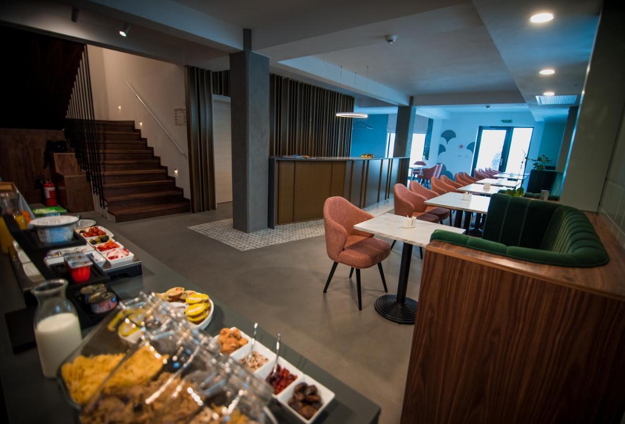 Hotel Element Alba Iulia Esterno foto