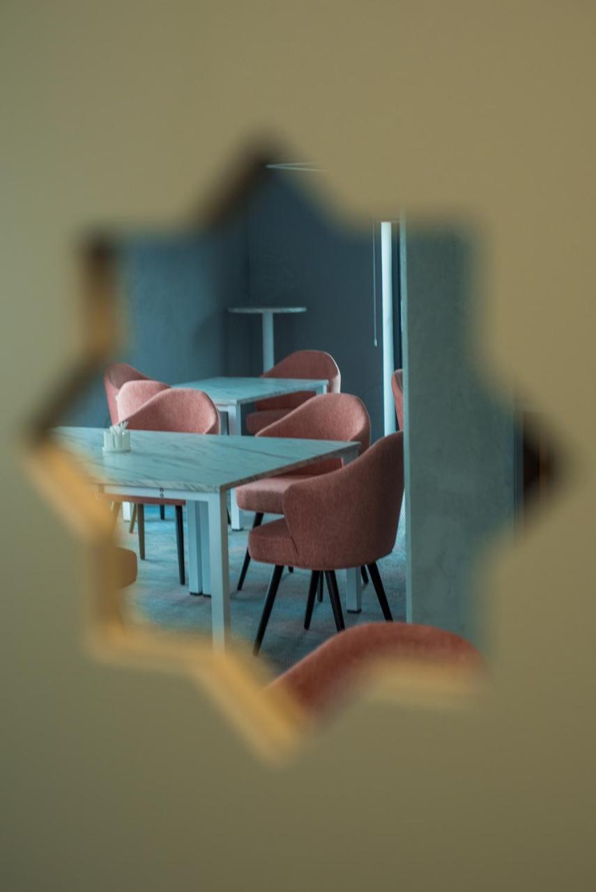 Hotel Element Alba Iulia Esterno foto